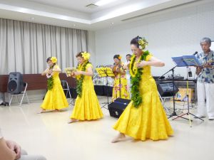 ハワイアンダンス